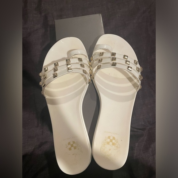 Vince Camuto sandals - Picture 2 of 5